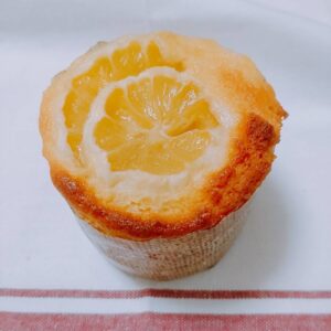 小松菜とはちみつレモンのカップケーキ